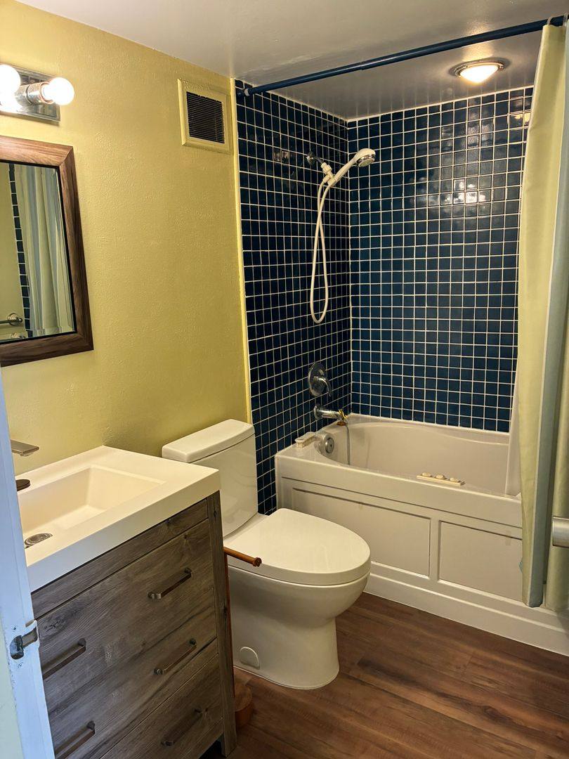 Apartment for rent at 1400 Pensacola St, Honolulu, HI 96822