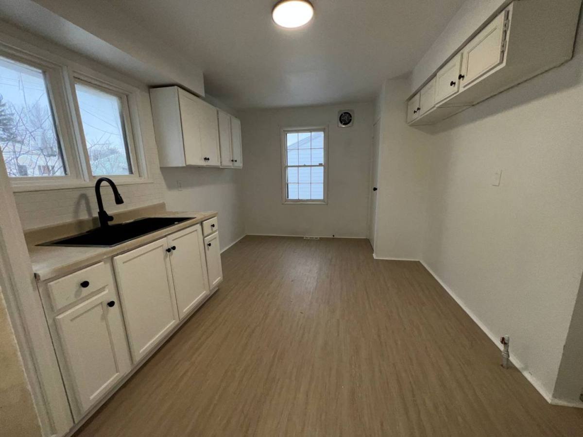 House for rent at 16805 Fairfax Ave, Cleveland, OH 44128