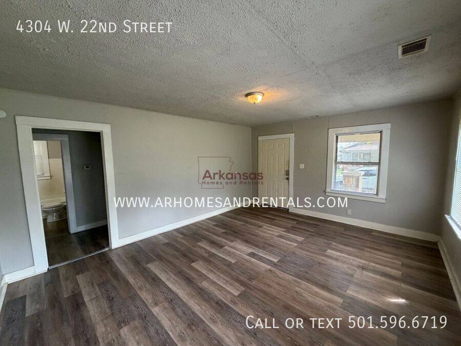 House for rent at 4304 W 22nd St, Little Rock, AR 72204