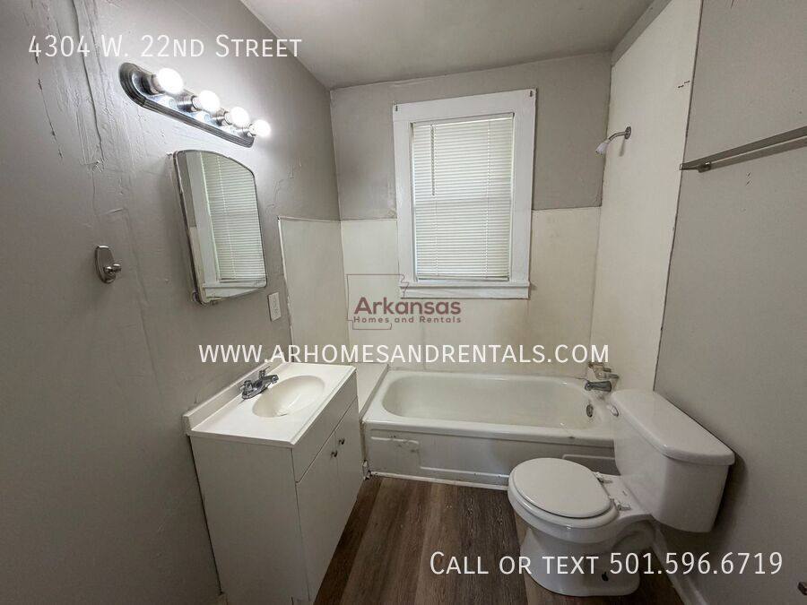 House for rent at 4304 W 22nd St, Little Rock, AR 72204
