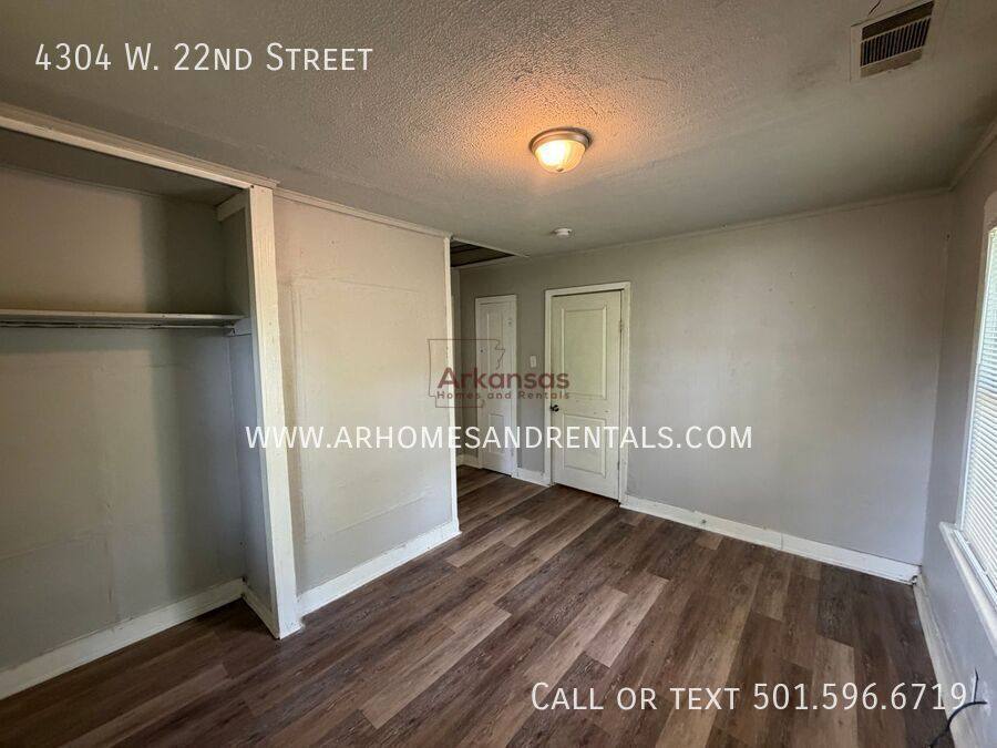 House for rent at 4304 W 22nd St, Little Rock, AR 72204