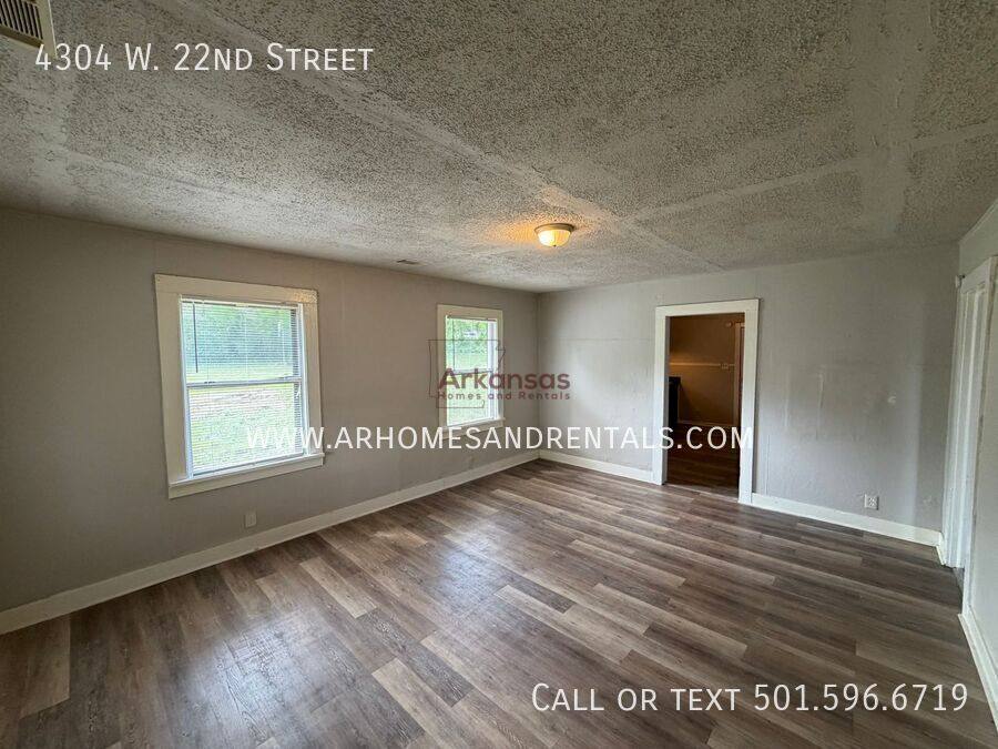 House for rent at 4304 W 22nd St, Little Rock, AR 72204