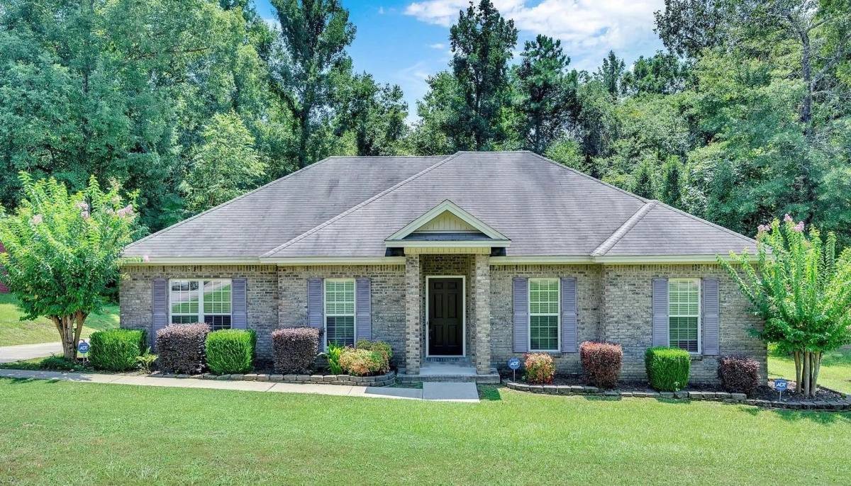 House for rent at 168 Woodhaven Lane, Wetumpka, AL 36093