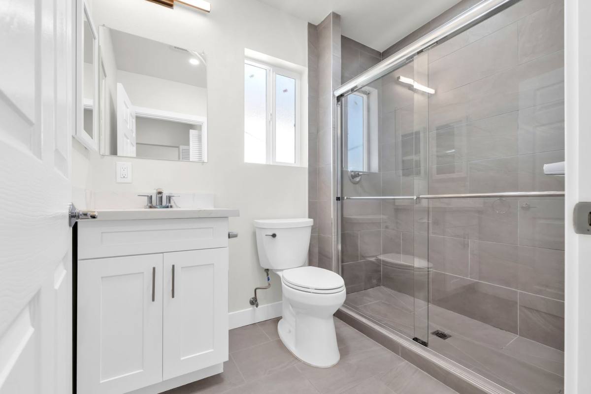Apartment for rent at 1575 Manning Ave, Los Angeles, CA 90024