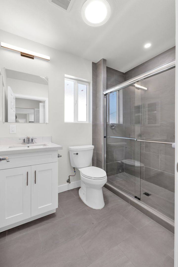 Apartment for rent at 1575 Manning Ave, Los Angeles, CA 90024