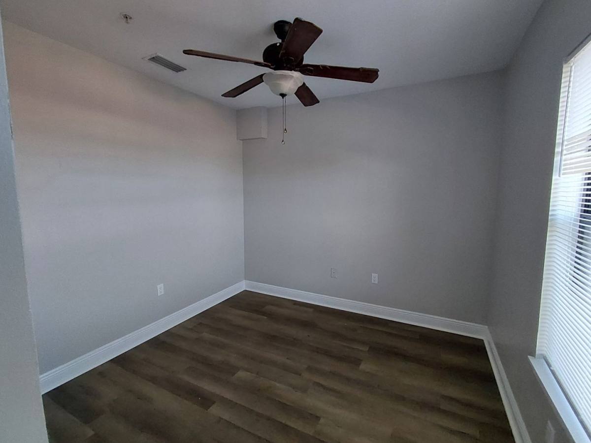 Apartment for rent at 80 N Central Ave, Umatilla, FL 32784