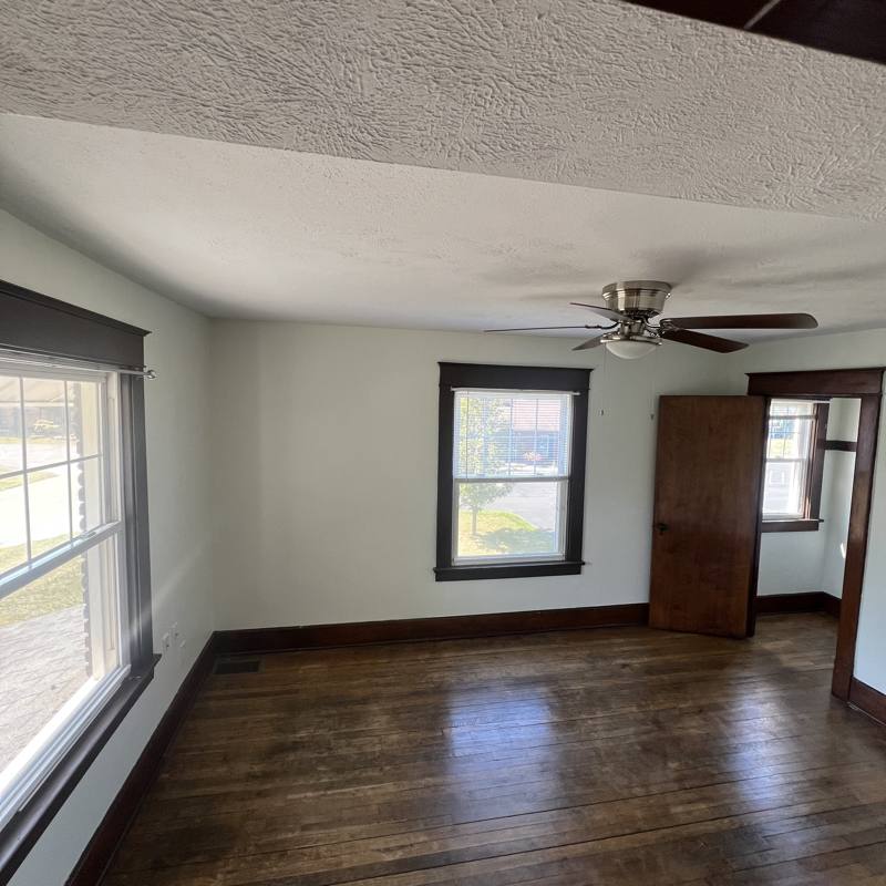 Apartment for rent at 50 Orchard Ave #2, Hubbard, OH 44425