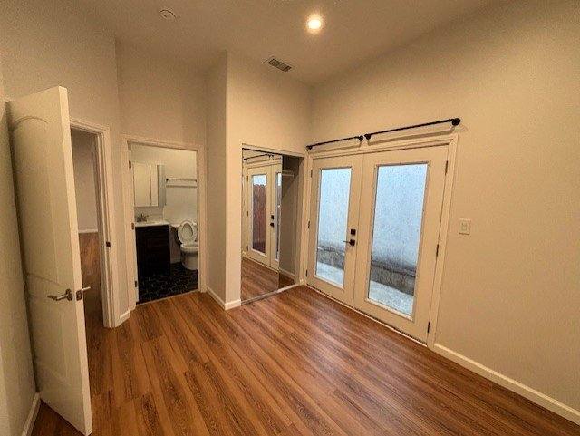 Apartment for rent at 1039 S Redondo Blvd #1039 3-4, Los Angeles, CA 90019