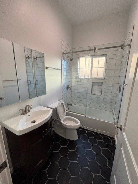 Apartment for rent at 1039 S Redondo Blvd #1039 3-4, Los Angeles, CA 90019