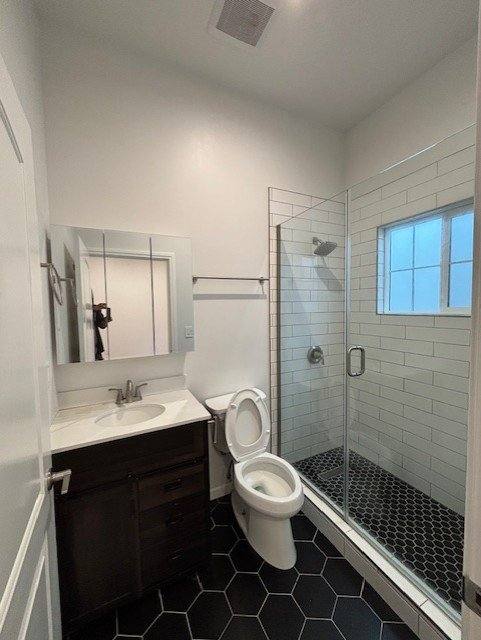 Apartment for rent at 1039 S Redondo Blvd #1039 3-4, Los Angeles, CA 90019