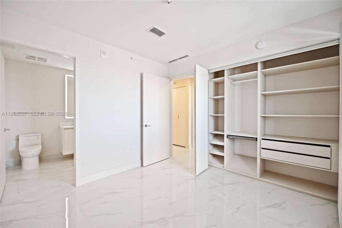 Apartment for rent at 700 NE 24th St, Miami, FL 33137
