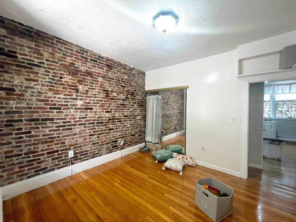 Apartment for rent at 18 Garden St #2, Boston, MA 02114
