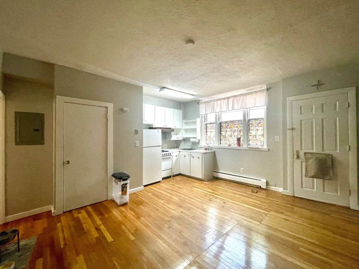 Apartment for rent at 18 Garden St #2, Boston, MA 02114