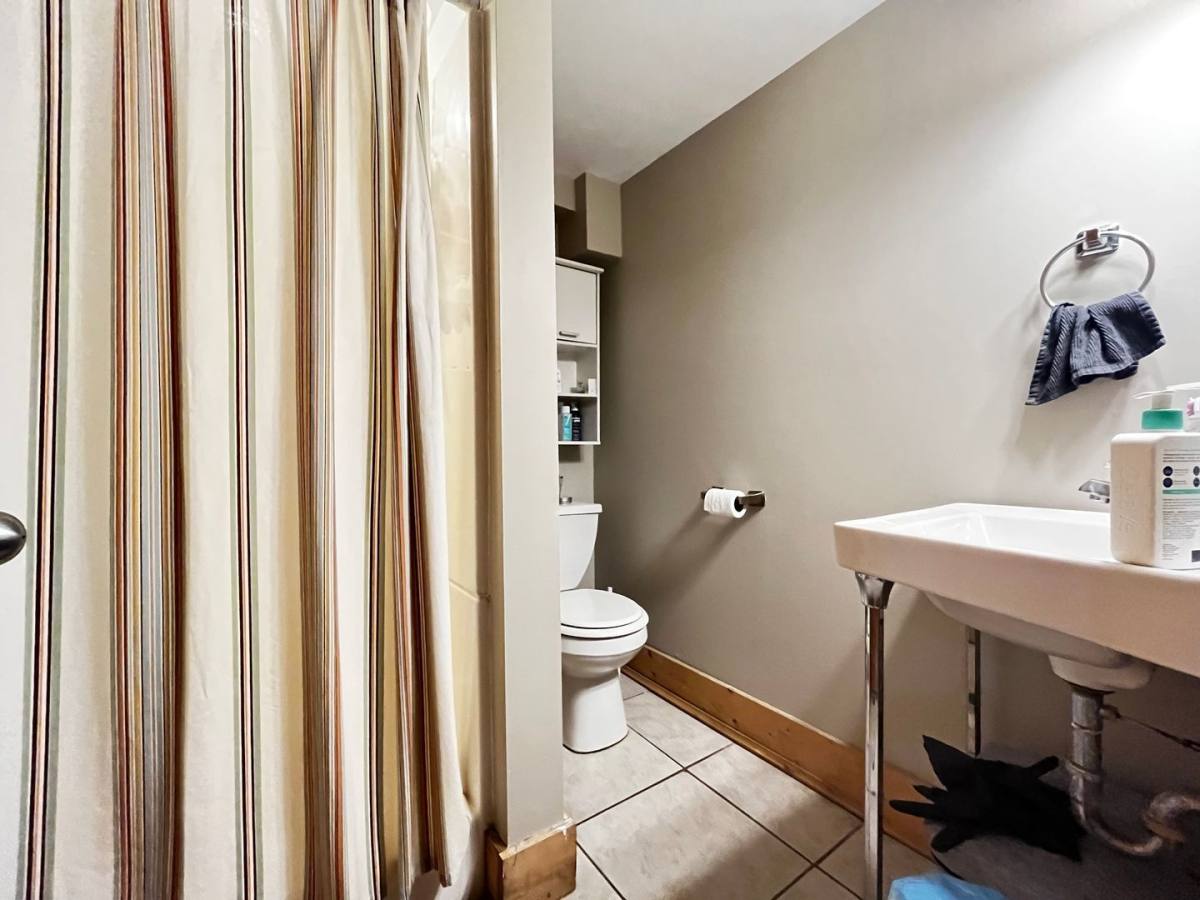 Condo for rent at 1010 16th Ave SE, Minneapolis, MN 55414