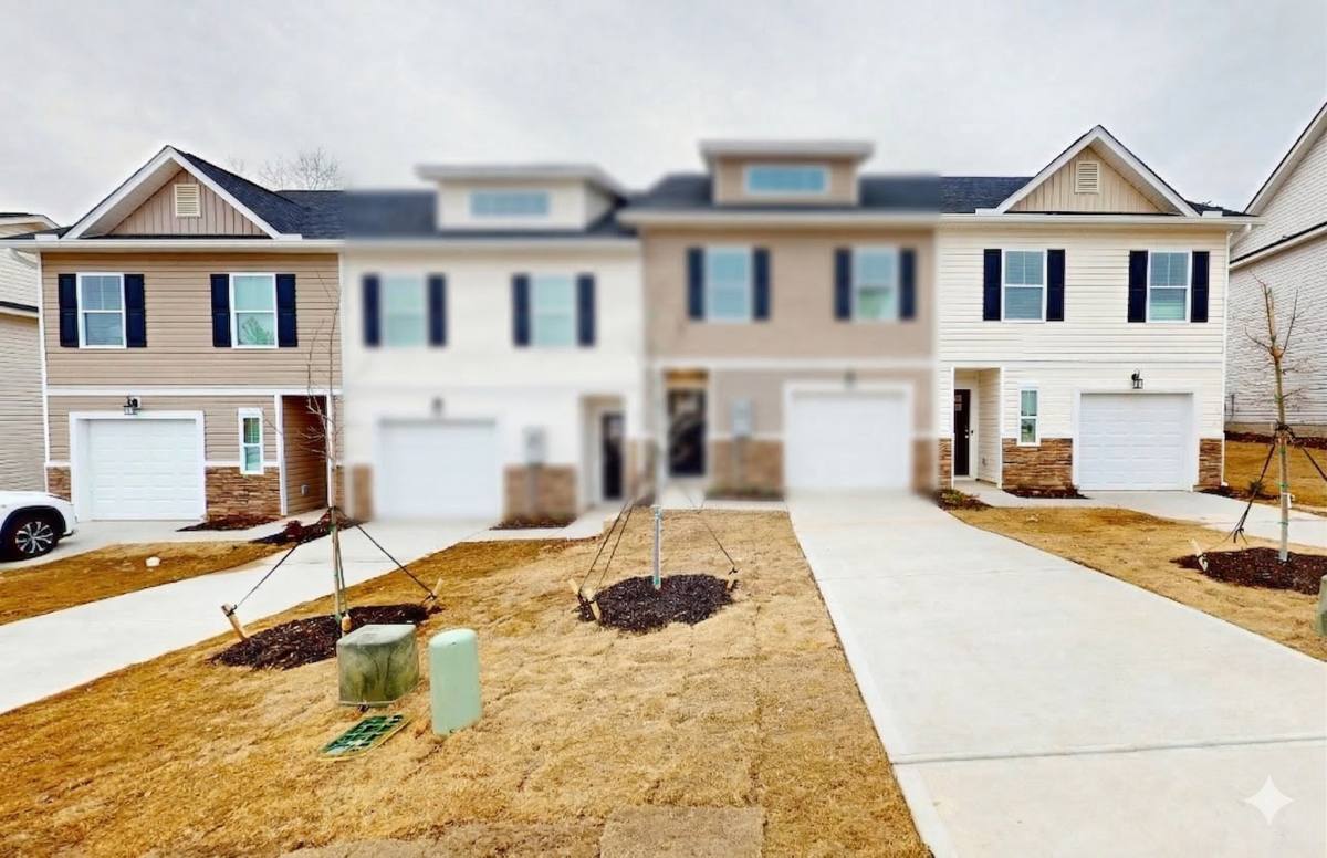 Townhouse for rent at 237 Winding Chestnut Dr, Columbia, SC 29212