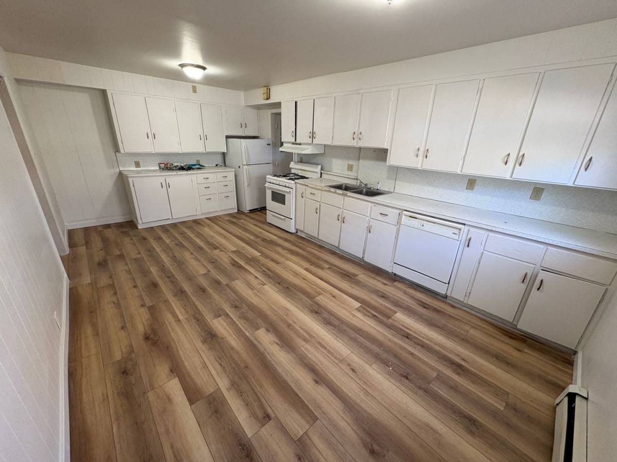 Apartment for rent at 2318 12th Ave N, Billings, MT 59101