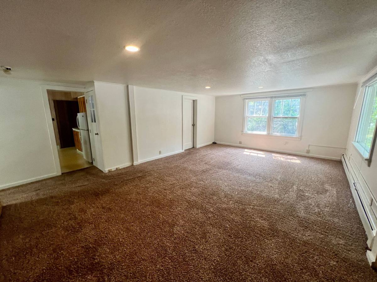 Apartment for rent at 2318 12th Ave N, Billings, MT 59101