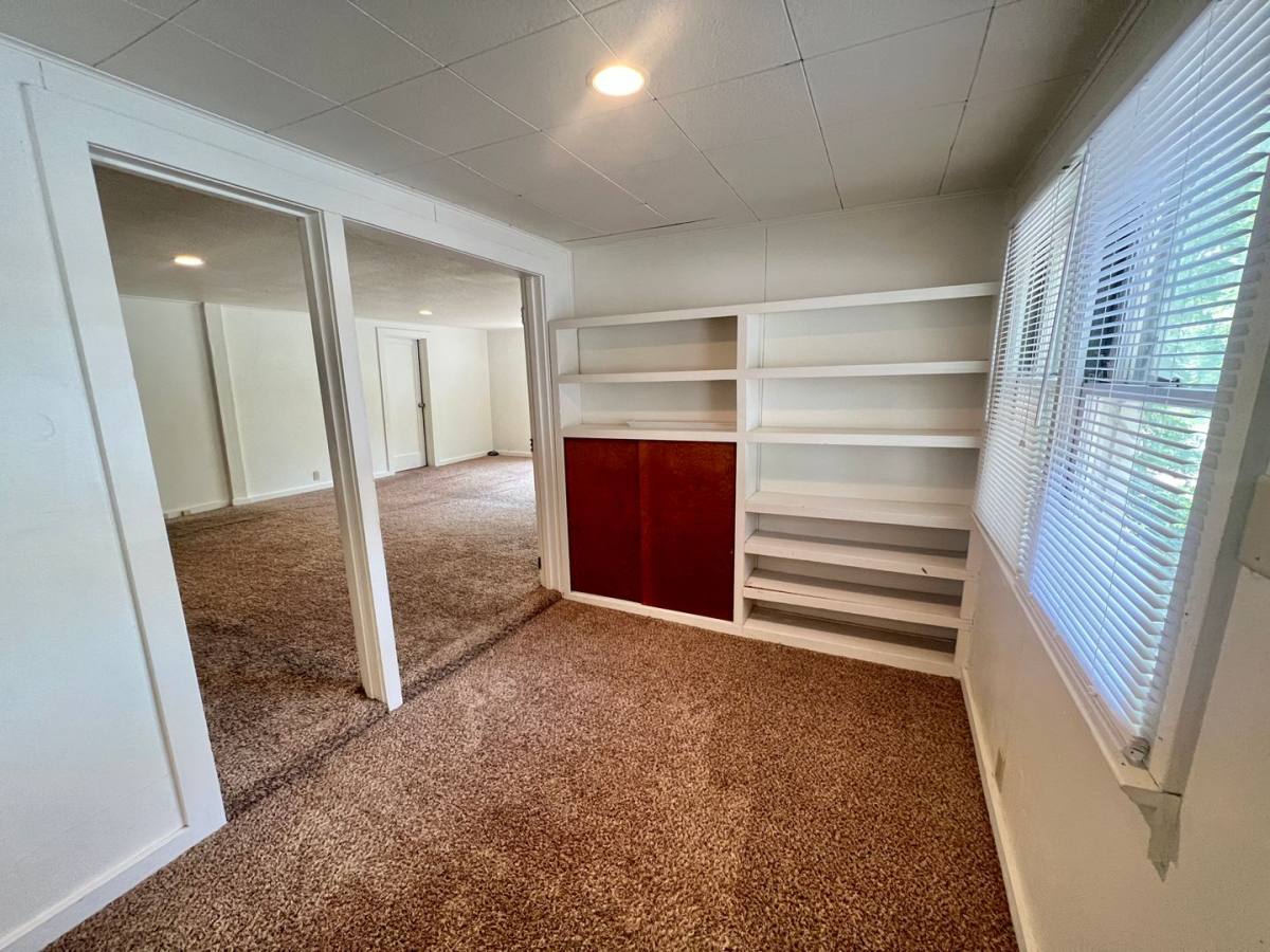 Apartment for rent at 2318 12th Ave N, Billings, MT 59101