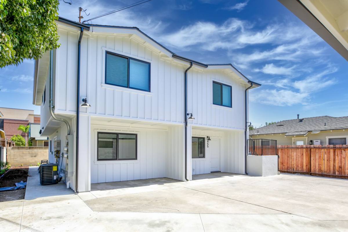 Apartment for rent at 455 N Olive, Orange, CA 92868