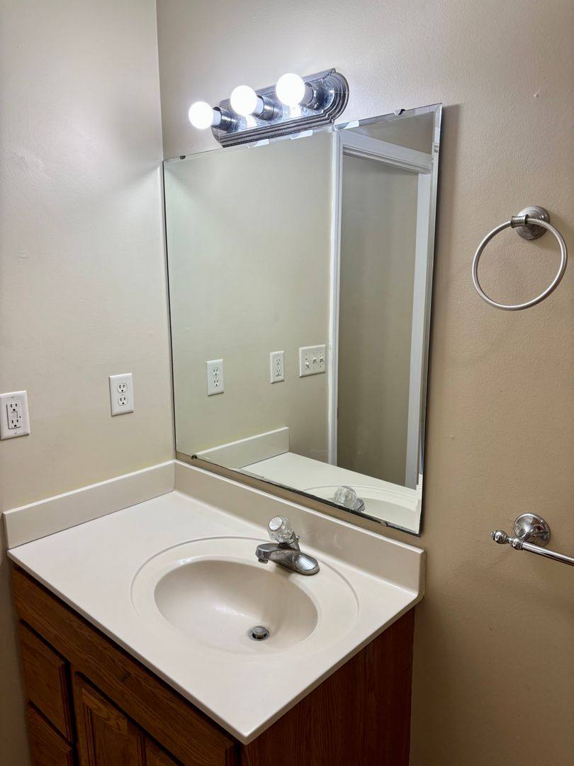 Apartment for rent at 410 W Washington, Bluffton, IN 46714