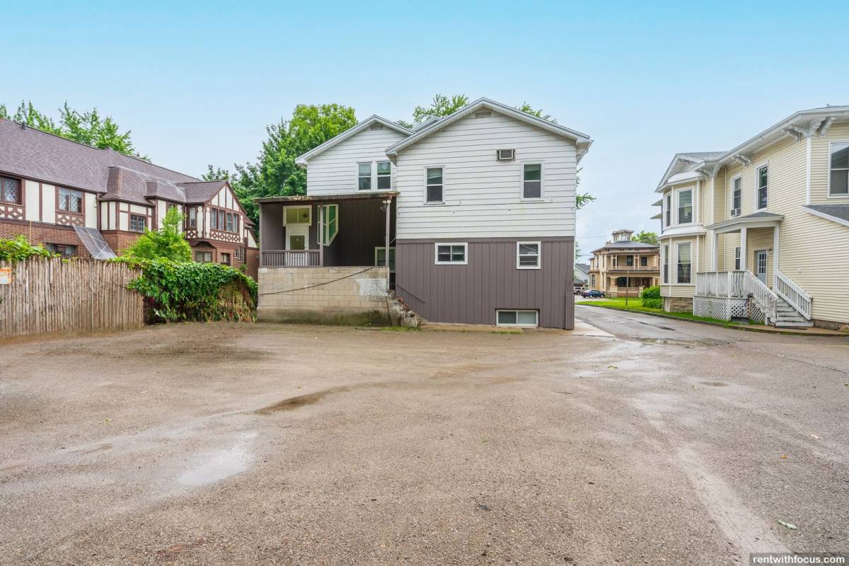 536 Algoma Blvd, Oshkosh, WI 54901 - Apartment for Rent - Image 9