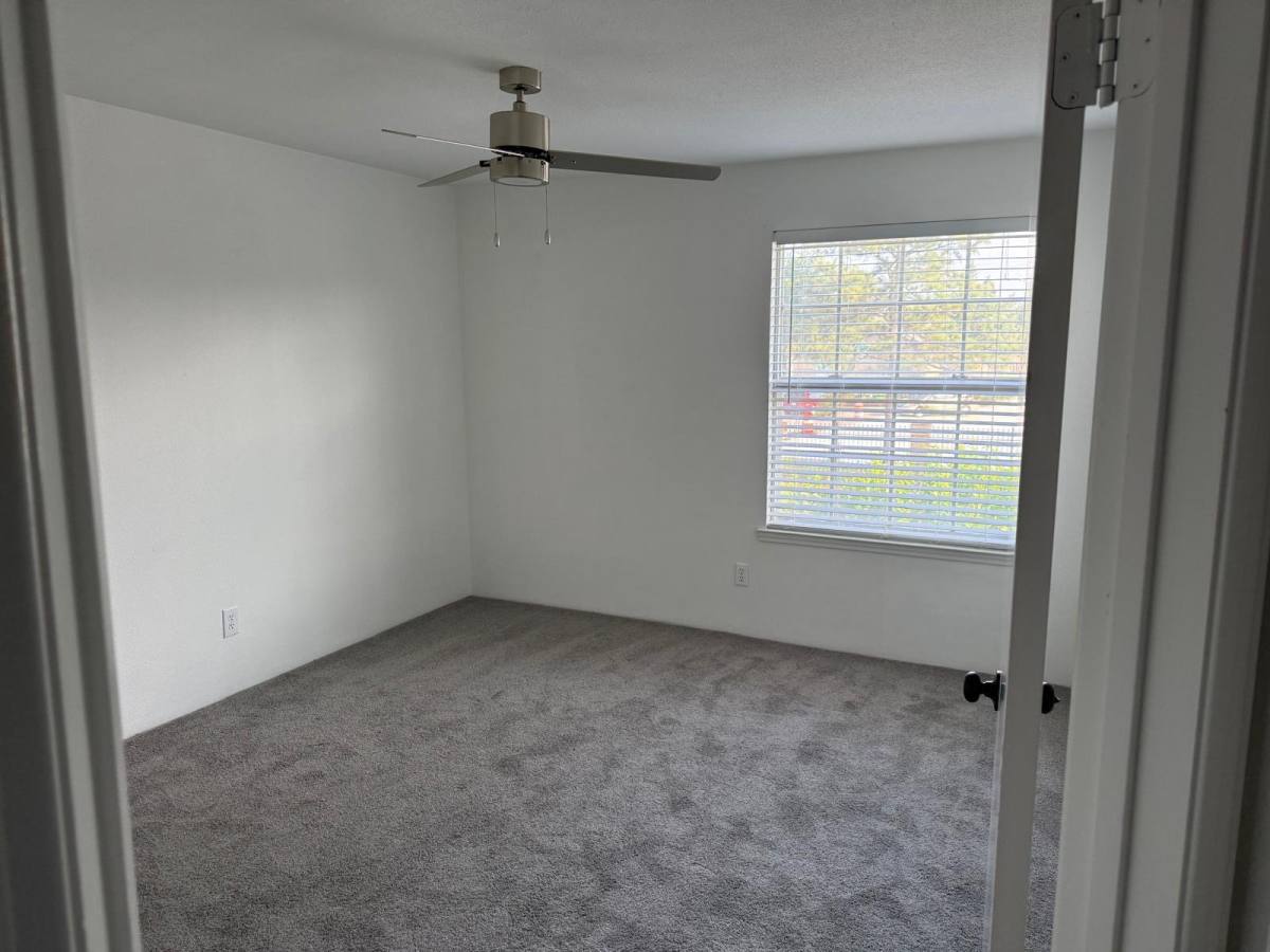 Townhouse for rent at 8243 Creekbend Dr, Houston, TX 77071