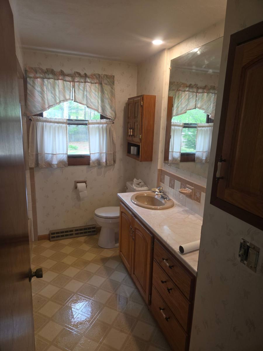House for rent at 28 Burt St, Acushnet, MA 02743