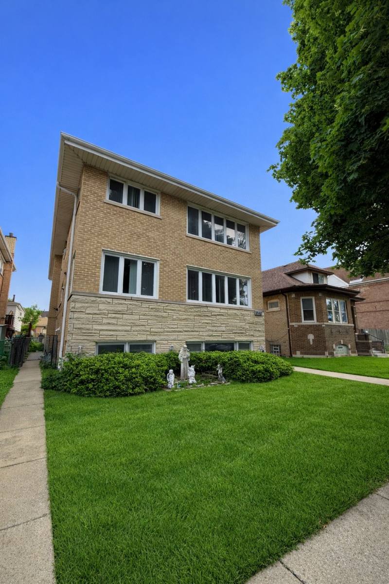 Apartment for rent at 9533 Schiller Blvd #G, Franklin Park, IL 60131