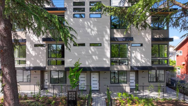 Townhouse for rent at 9125 50th Ave S #A, Seattle, WA 98118