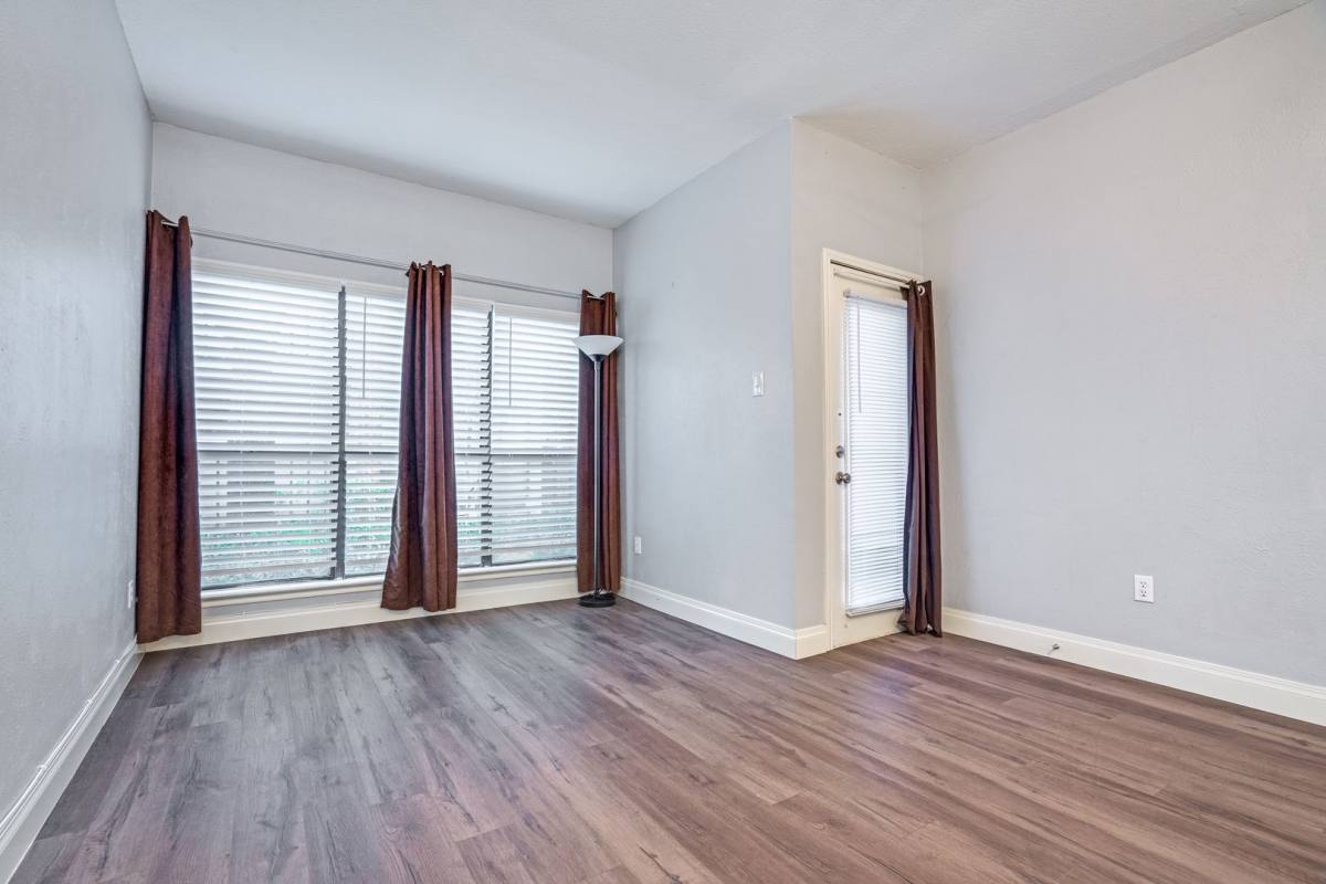 Condo for rent at 9254 Forest Lane #107, Dallas, TX 75243