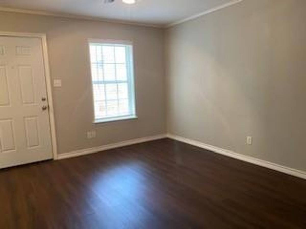 Apartment for rent at 2532 Charlotte St, Denton, TX 76201