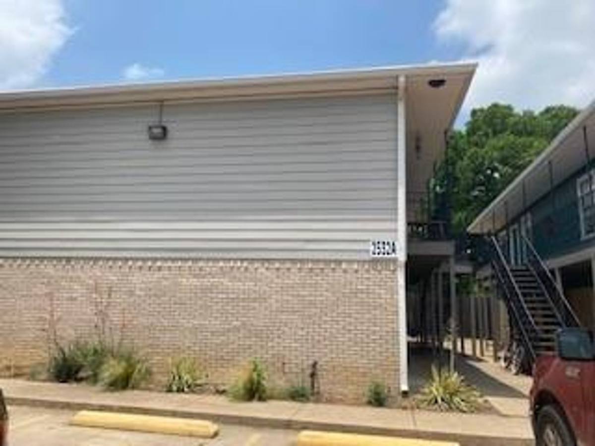 Apartment for rent at 2532 Charlotte St, Denton, TX 76201
