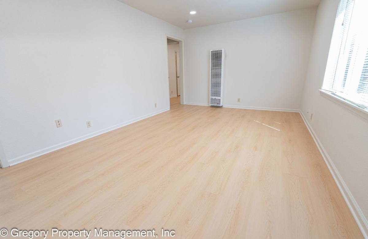 Apartment for rent at 1710 Benton St, Alameda, CA 94501