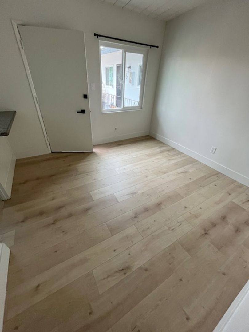 Apartment for rent at 25 Bennett Ave, Long Beach, CA 90803