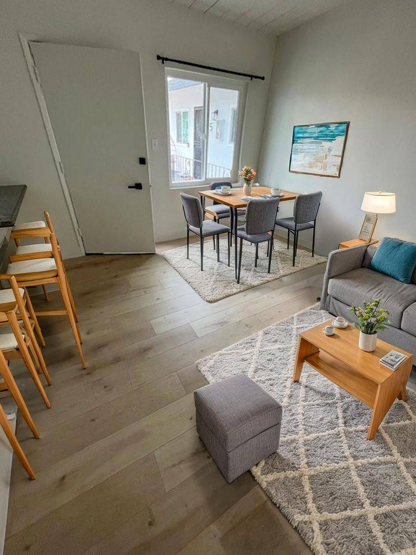 Apartment for rent at 25 Bennett Ave, Long Beach, CA 90803