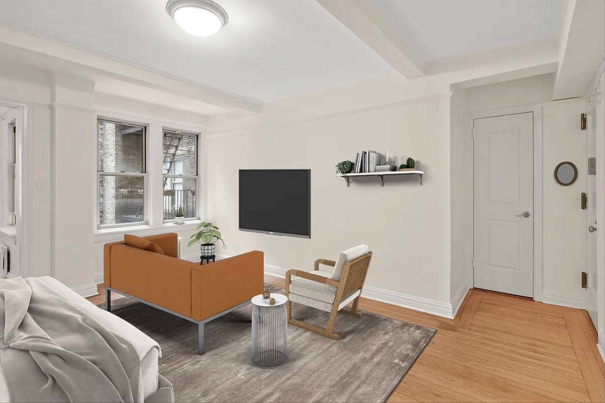 Apartment for rent at 25 E 10th St #5C, New York, NY 10003