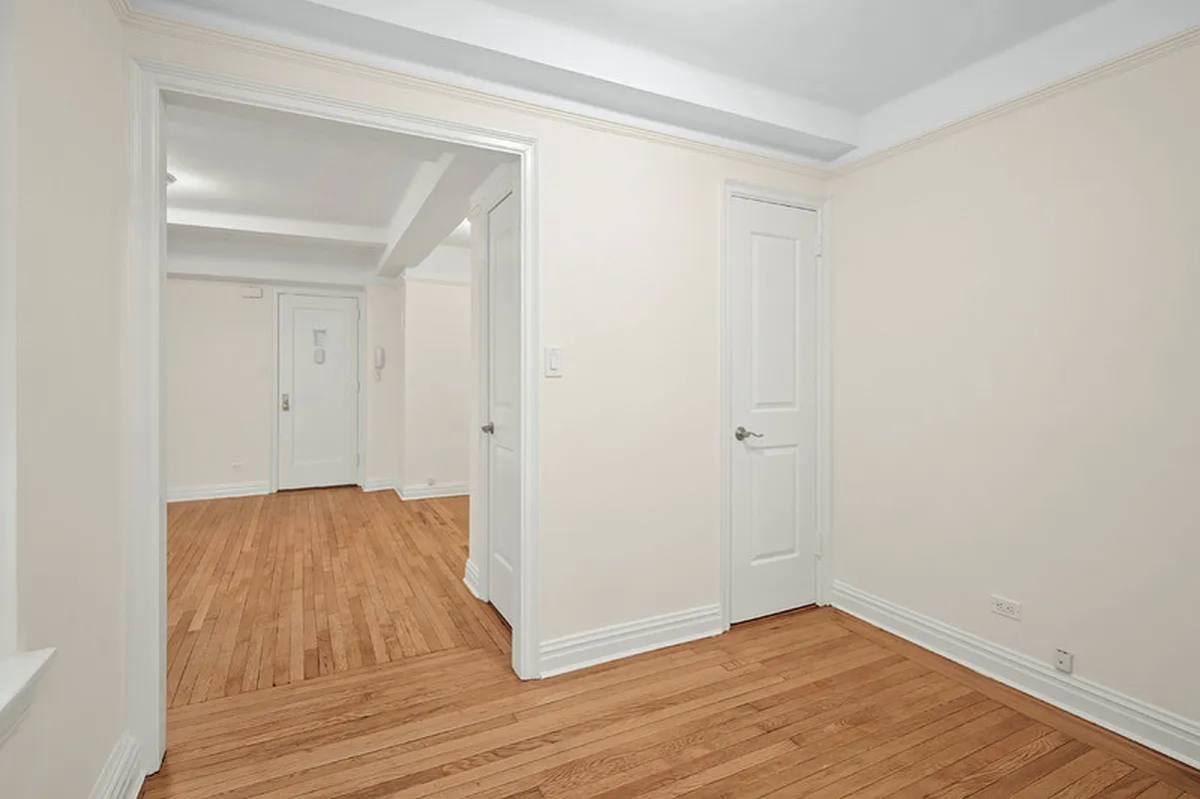 Apartment for rent at 25 E 10th St #5C, New York, NY 10003