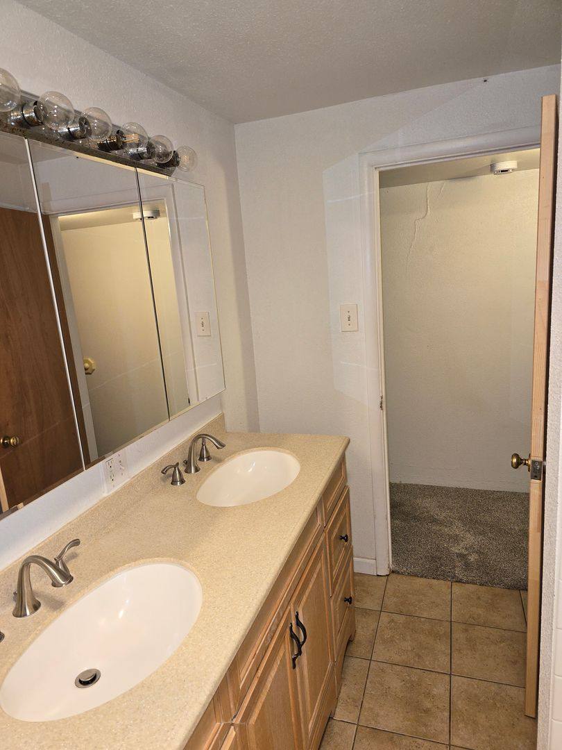 Townhouse for rent at 2459 20th St, Boulder, CO 80304