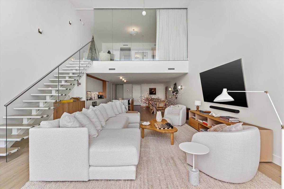 Apartment for rent at 1040 Biscayne Blvd #4002, Miami, FL 33132