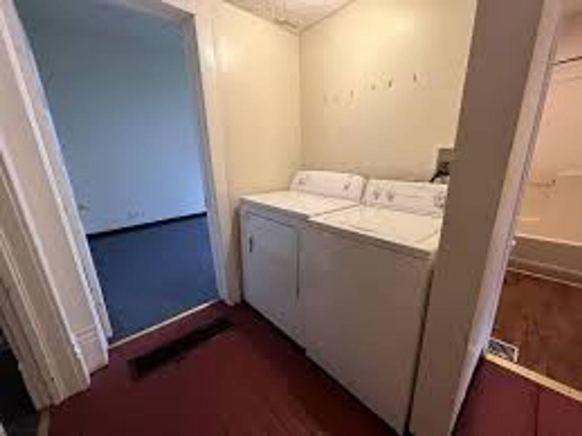 Apartment for rent at 409 Forest Ave, Morgantown, WV 26505