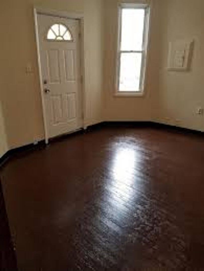 Apartment for rent at 409 Forest Ave, Morgantown, WV 26505