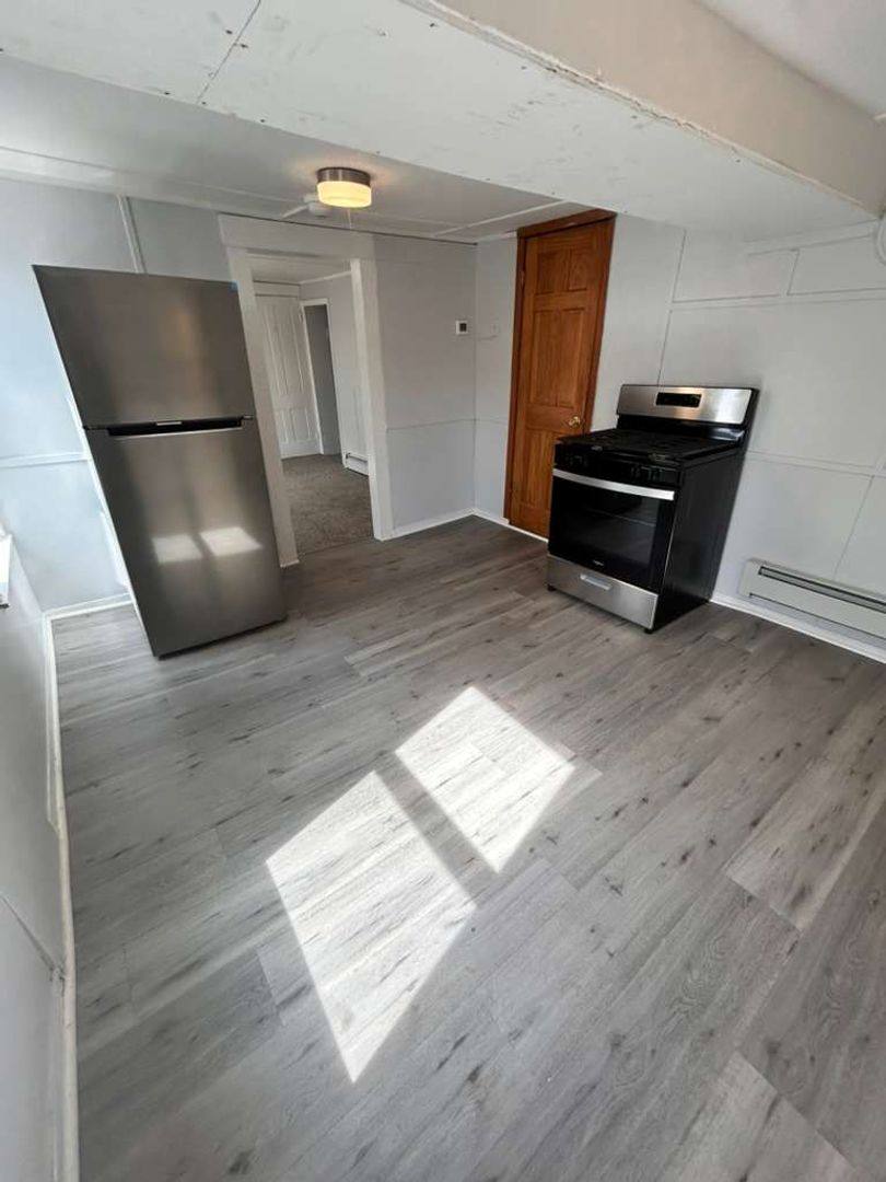 Apartment for rent at 14-16 Maple St, Spencer, MA 01562