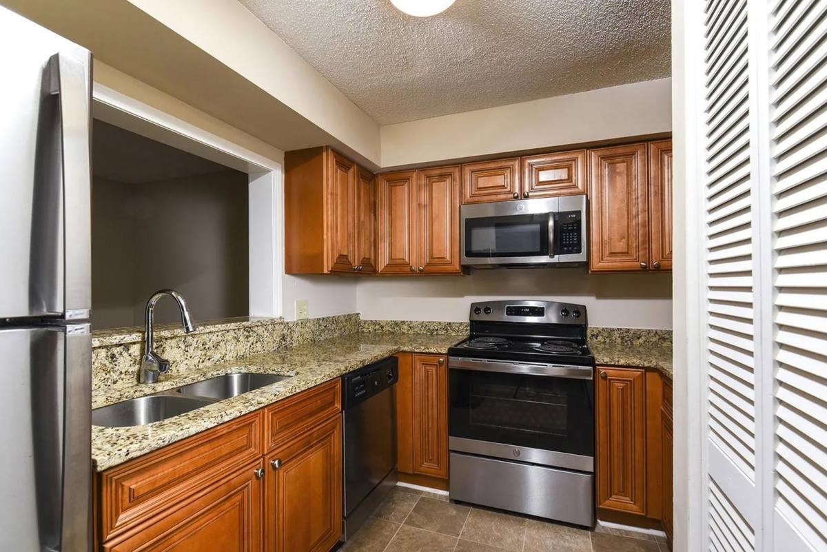 Apartment for rent at Middleton Cove, 2274 Ashley River Rd, Charleston, SC 29414