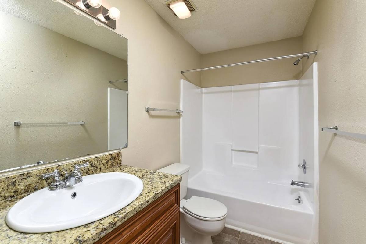 Apartment for rent at Middleton Cove, 2274 Ashley River Rd, Charleston, SC 29414