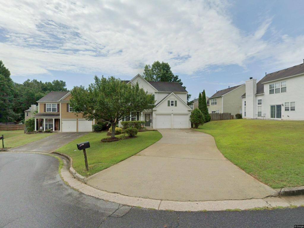 House for rent at 2025 Maple Ridge Court NW, Acworth, GA 30101