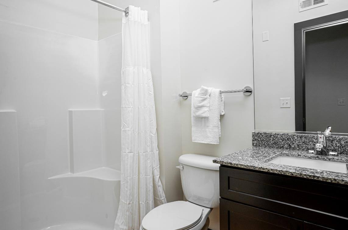 Apartment for rent at 144 4th St, Burlington, NC 27215