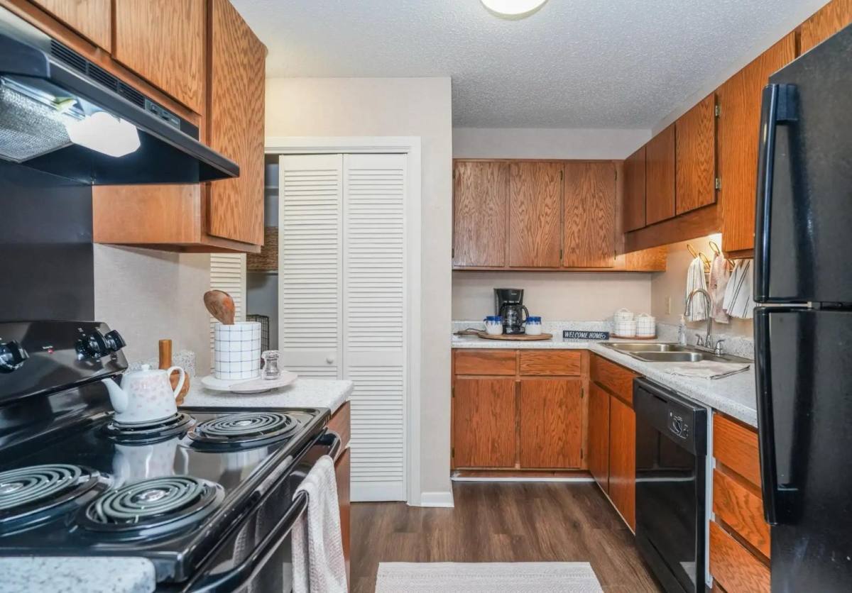Apartment for rent at 711 Lake Harbour Dr, Ridgeland, MS 39157