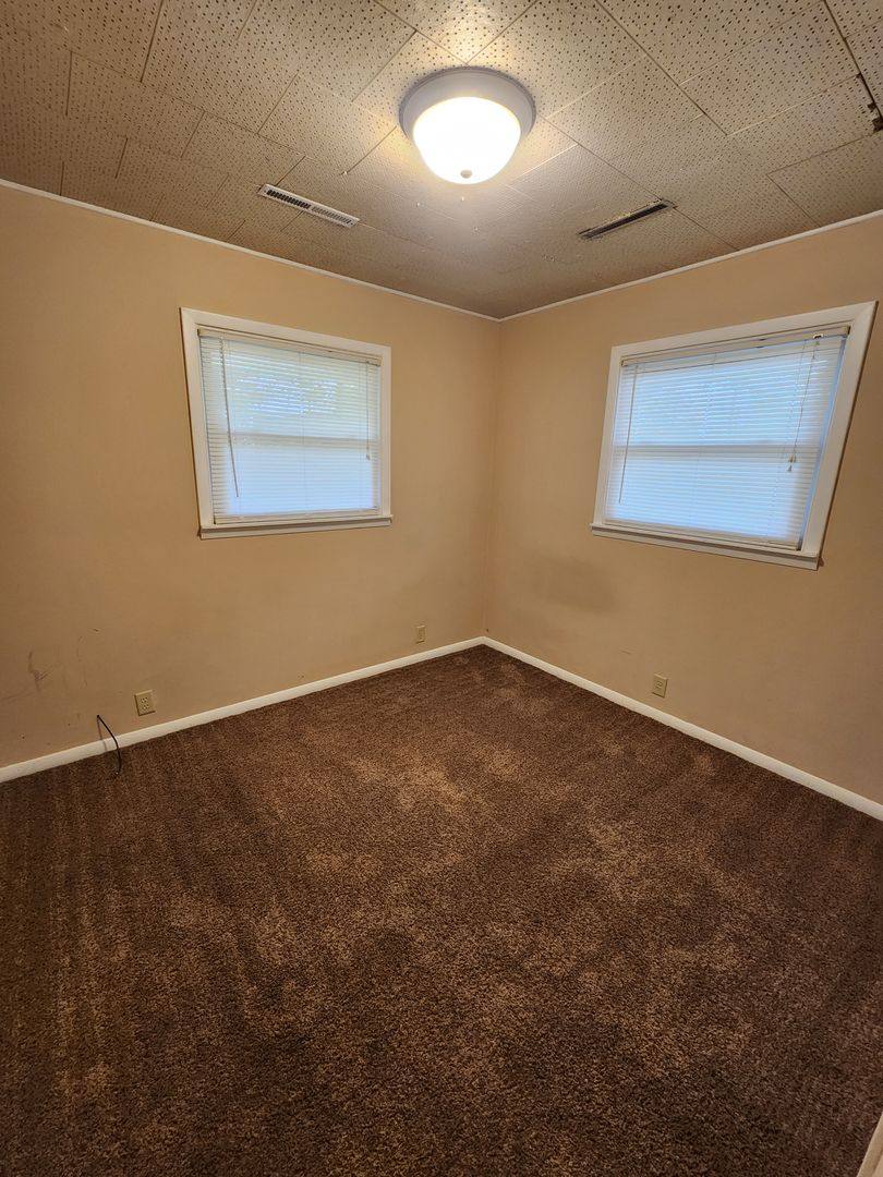 Apartment for rent at 1107 3rd St, Charleston, IL 61920