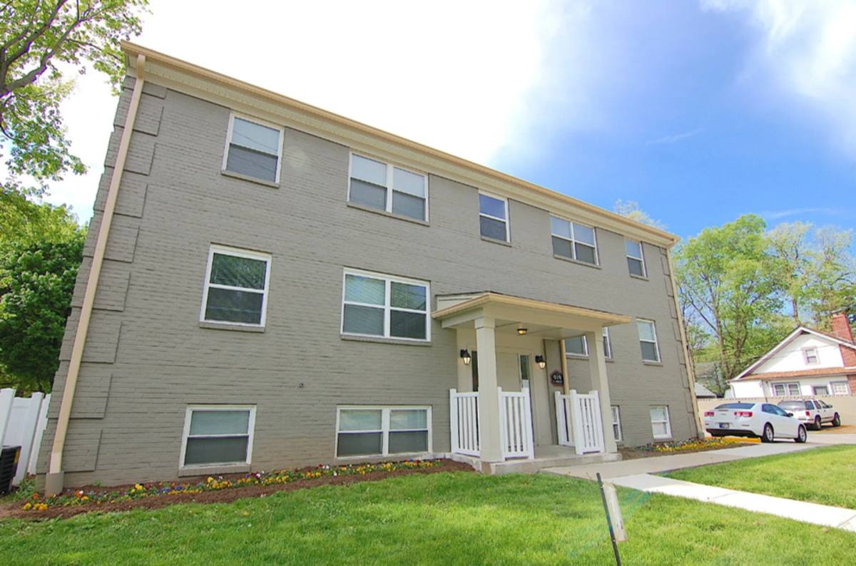 Apartment for rent at 4554 Winthrop Ave, Indianapolis, IN 46205