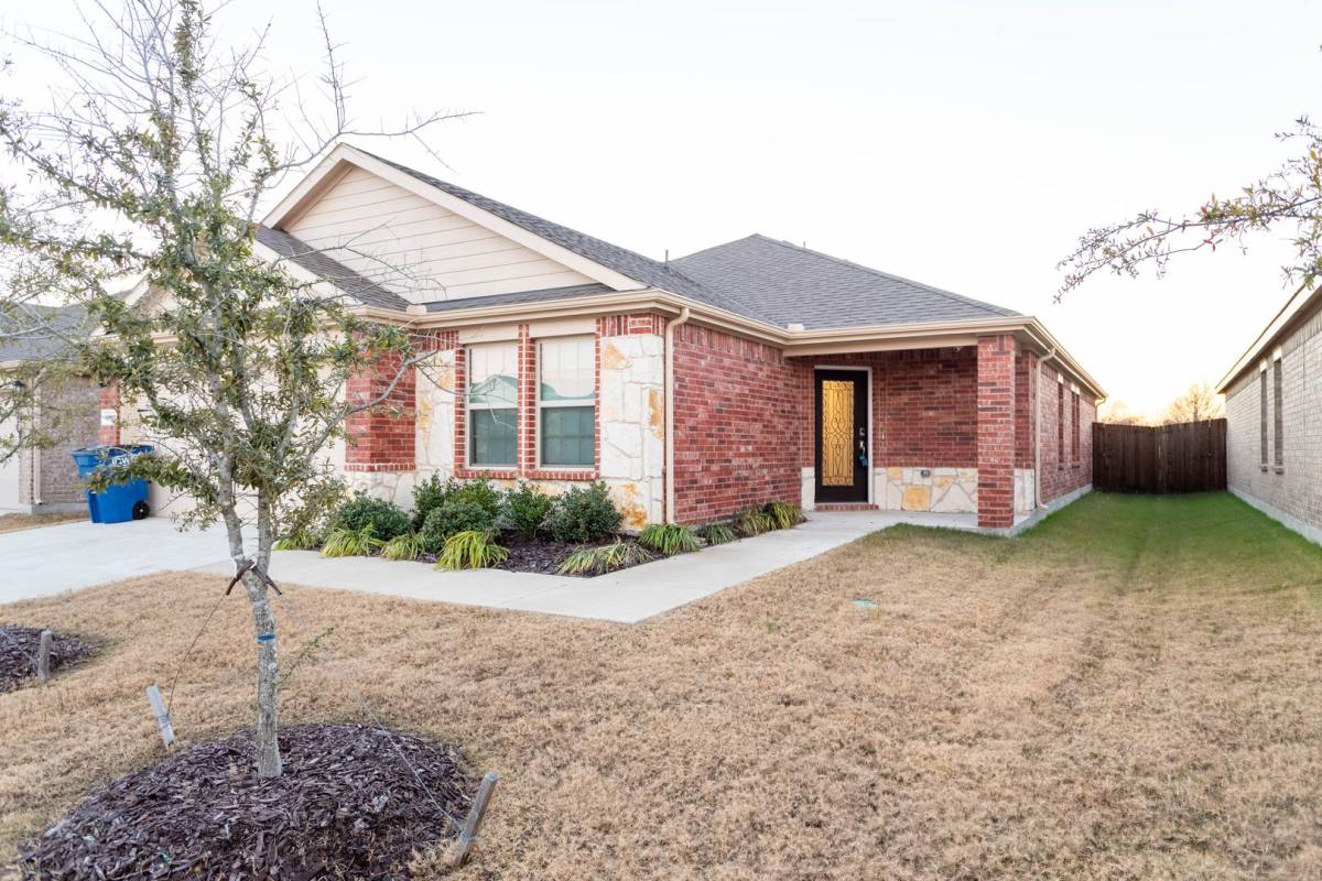 House for rent at 1009 Riverstone Trail, Princeton, TX 75407